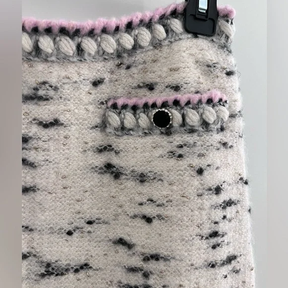 Authentic CHANEL Skirt - Picture 4 of 7